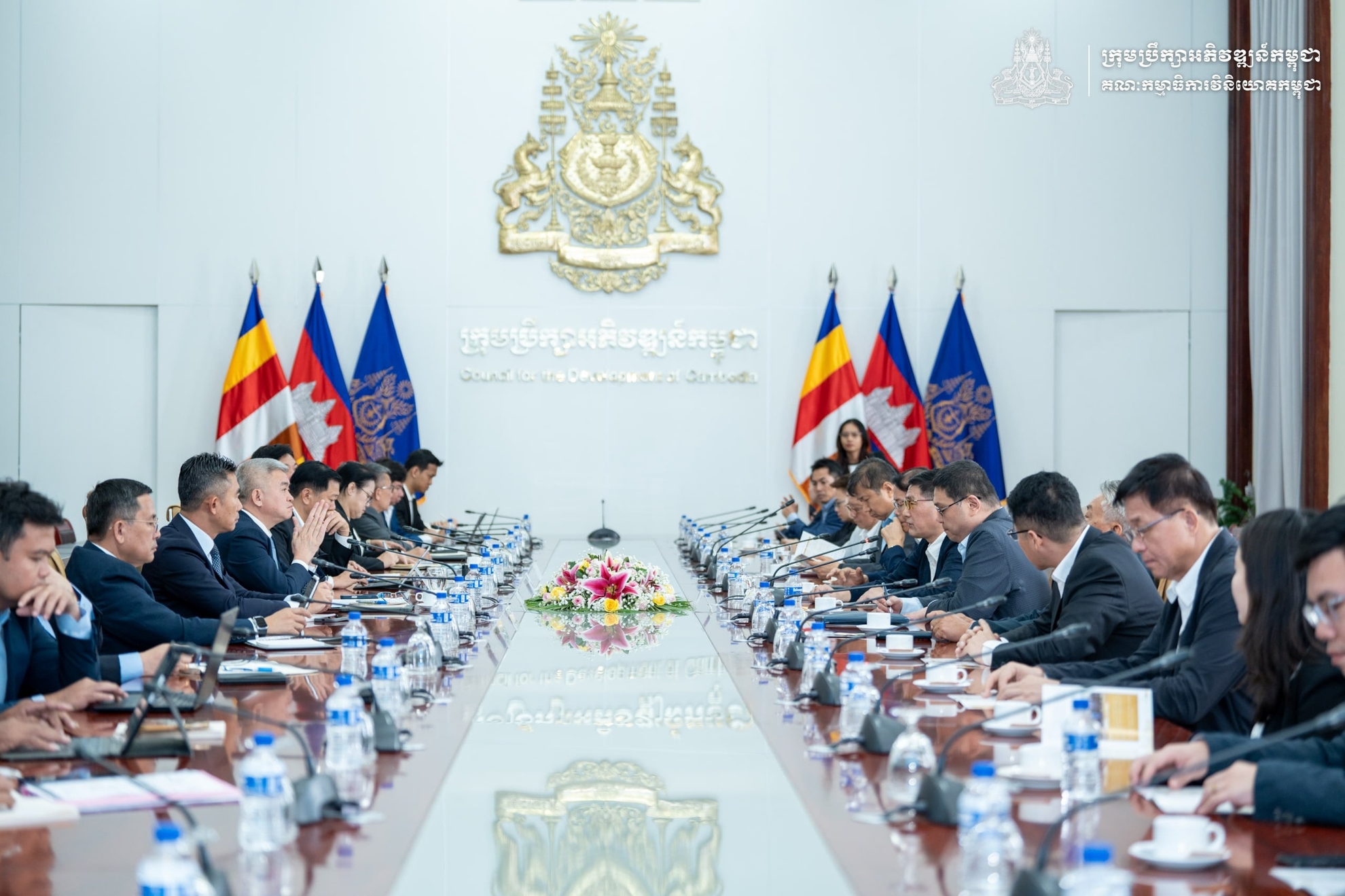 ជំនួបពិភាក្សាការងារជាមួយគណៈប្រតិភូសមាគមវាយនភណ្ឌ សម្លៀកបំពាក់ ស្បែកជើង និងផលិតផលធ្វើដំណើរនៅកម្ពុជា (TAFTAC)