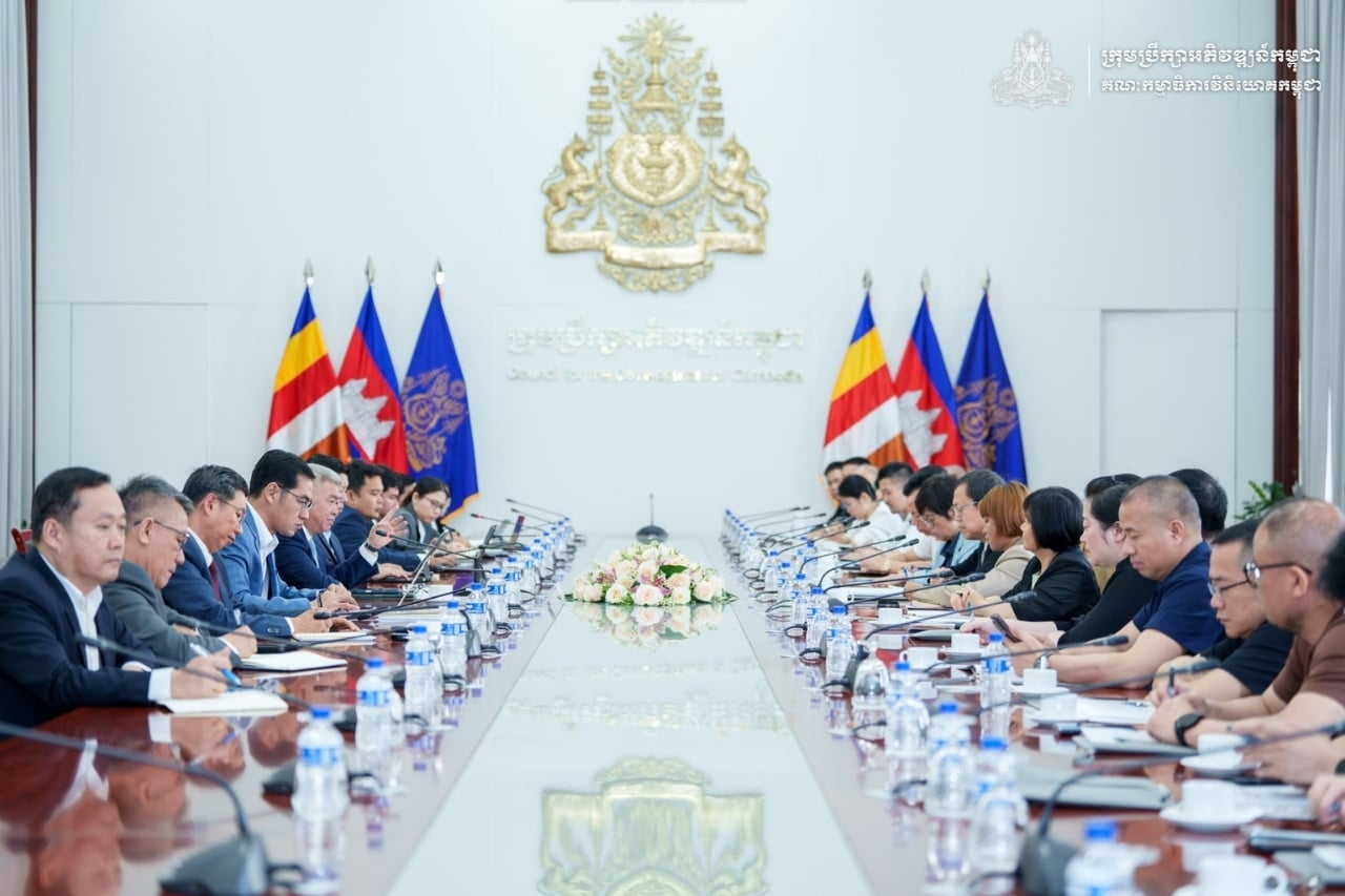 ជំនួបពិភាក្សាការងារជាមួយគណៈប្រតិភូសមាគមឧស្សាហកម្មជ្រលក់ពណ៌ និងបោះពុម្ពរបស់ចិន