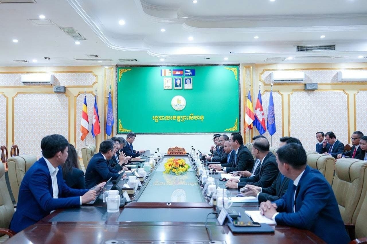 ជំនួបពិភាក្សាការងារជាមួយគណៈអភិបាលខេត្តព្រះសីហនុ និងកំពង់ផែស្វយ័តក្រុងព្រះសីហនុ ក្នុងដំណើរបេសកកម្មការងាររបស់អ្នកជំនាញការជប៉ុននៅកម្ពុជា